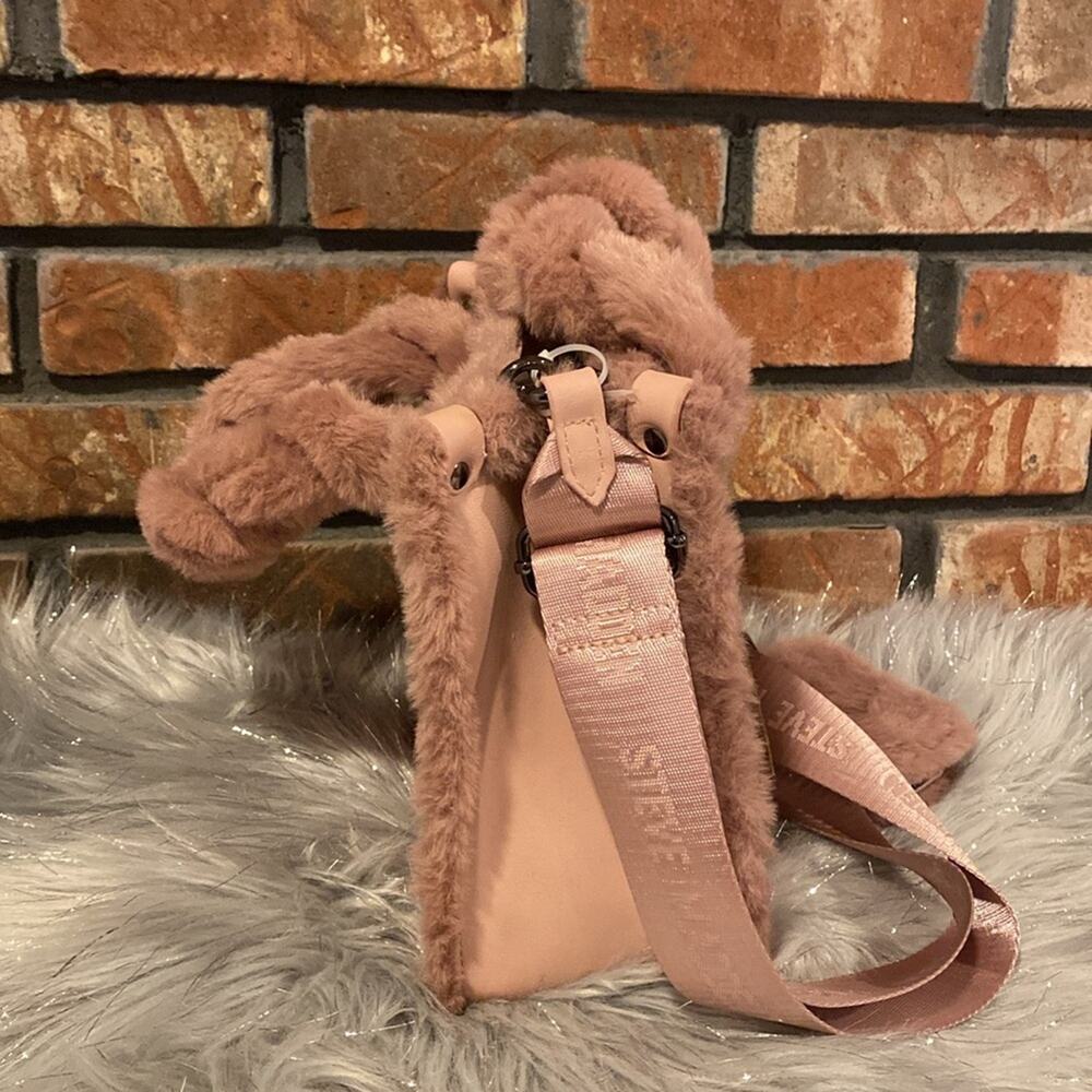 BNWT STEVE MADDEN BSidra Faux Furry Blush Pink Satchel Crossbody Bag - Picture 3 of 10